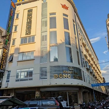 Dong Kinh Hotel Ho Şi Min Exterior foto