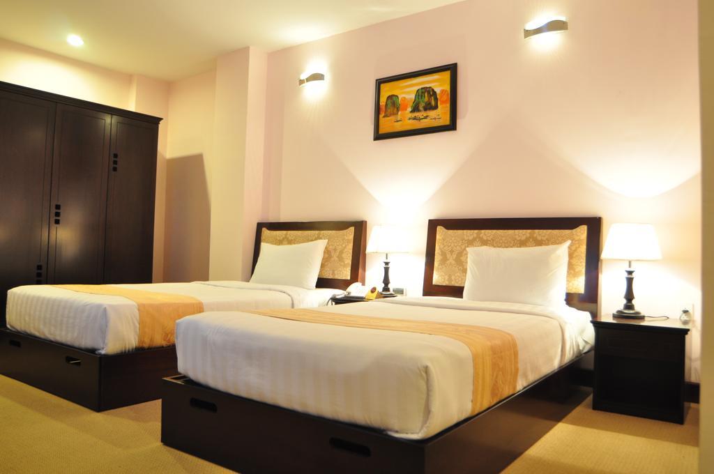 Dong Kinh Hotel Ho Şi Min Exterior foto