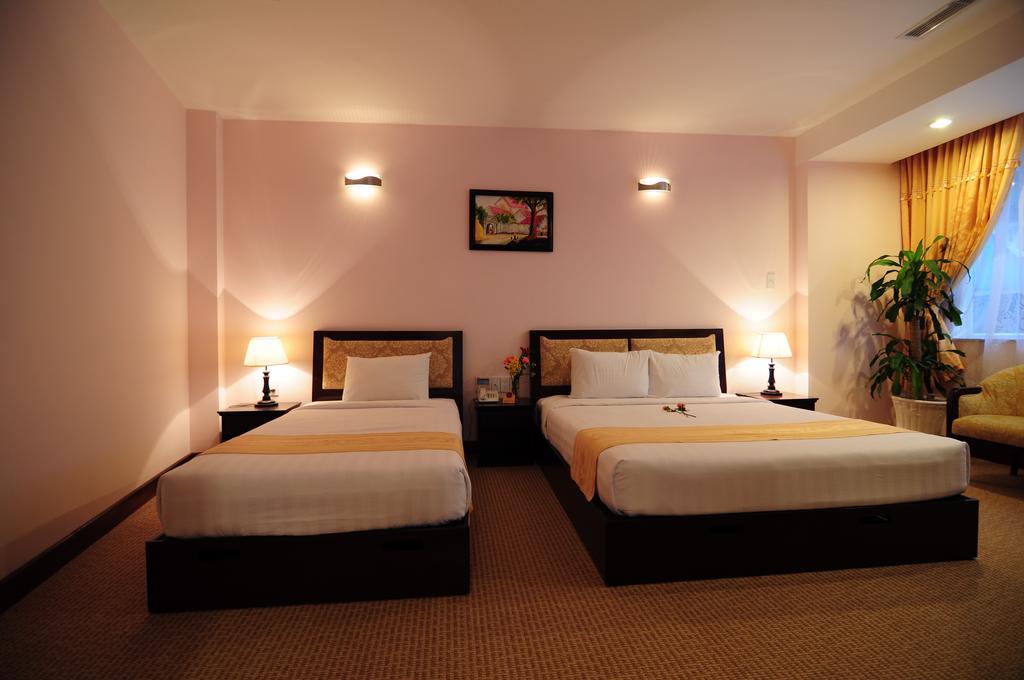 Dong Kinh Hotel Ho Şi Min Exterior foto