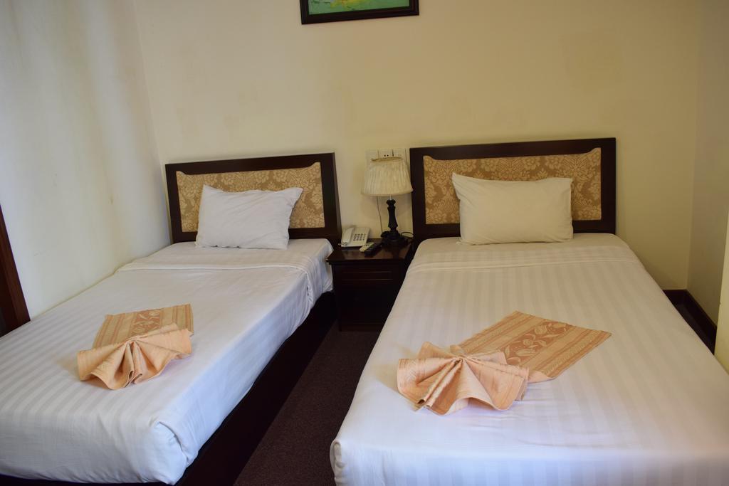 Dong Kinh Hotel Ho Şi Min Exterior foto